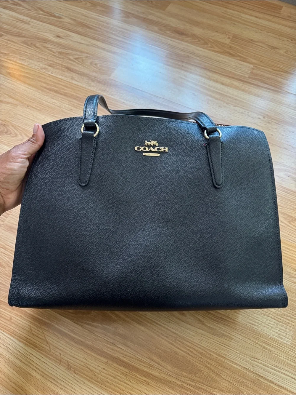 Authentic Coach Travel Tote + non-branded Accessories ✨